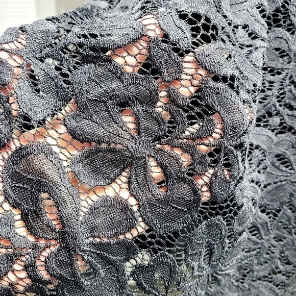 Black Lace Dress with Stretch (L) - Picture 6 of 12